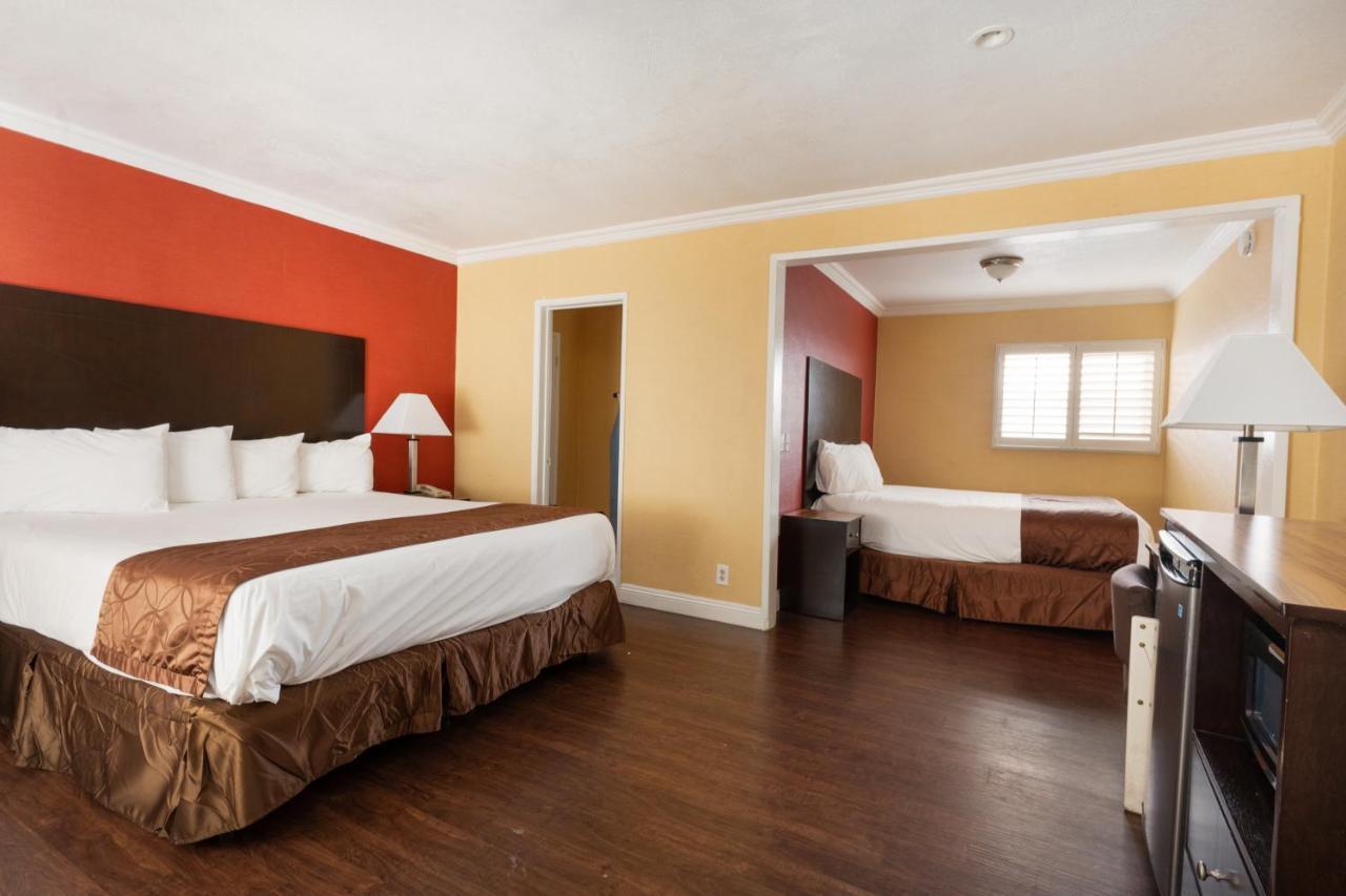 Americas Best Value Inn&Suites Anaheim Exterior foto