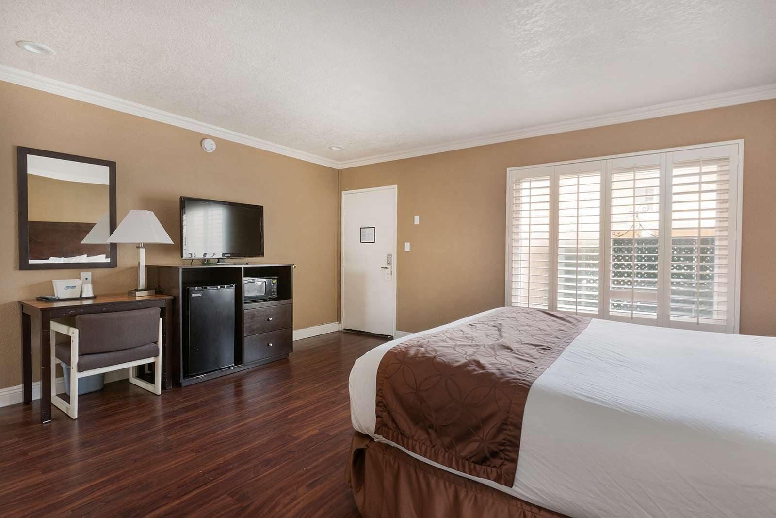 Americas Best Value Inn&Suites Anaheim Exterior foto